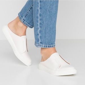 MATT & NAT Elma Vegan Leather Mule sz 9 (NEW)